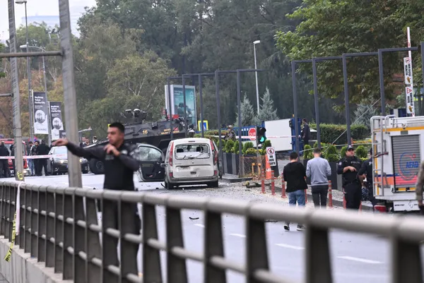 Ankara’da bombalı terör saldırısı hazırlığındaki 2 terörist etkisiz hale getirildi! İçişleri Bakanlığı: 2 terörist PKK mensubu...