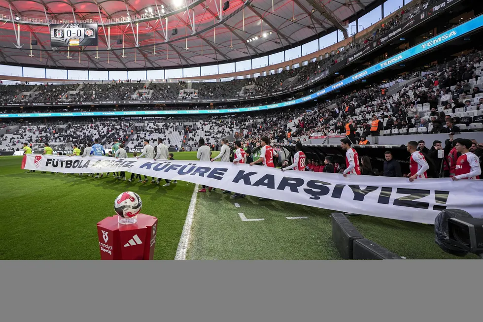 canli-besiktas-fatih-karagumruk-1777312344624.jpg FOTOĞRAF (AA)