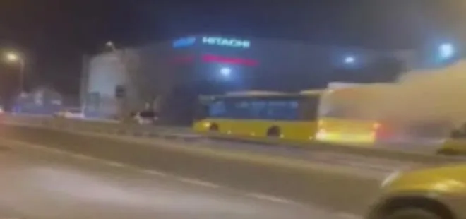İETT otobüsü duman saçarak ilerledi! O anlar saniye saniye kaydedildi