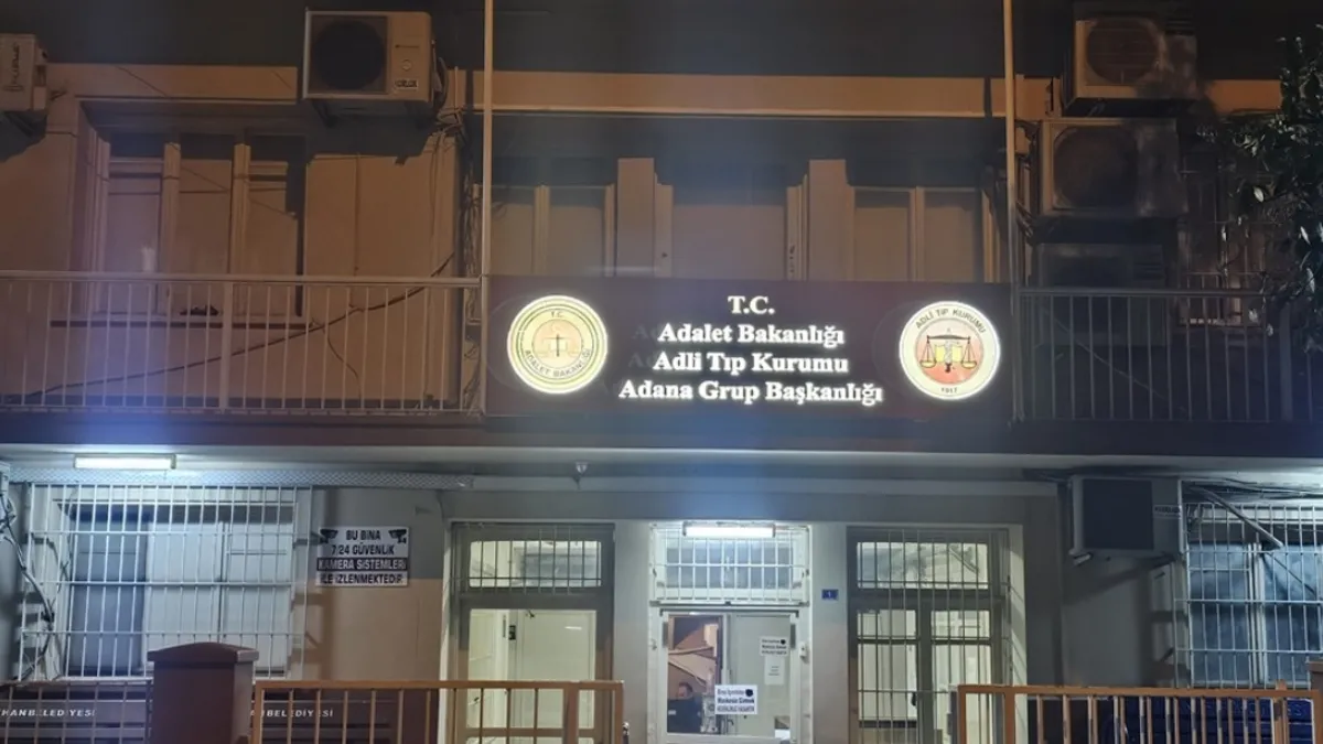 Adana'da sokak ortasında kavgada kan aktı: Bıçakla öldürüldü