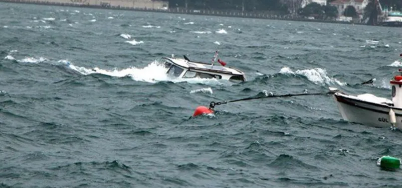 Beylikdüzü’nde tekne alabora oldu