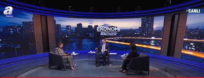 bakan-bayraktardan-a-parada-tam-bagimsizlik-mesaji-hedef-2053-vizyonu-1769011538719.jpg Bakan Bayraktar'dan A Para'da tam bağımsızlık mesajı: Hedef 2053 vizyonu