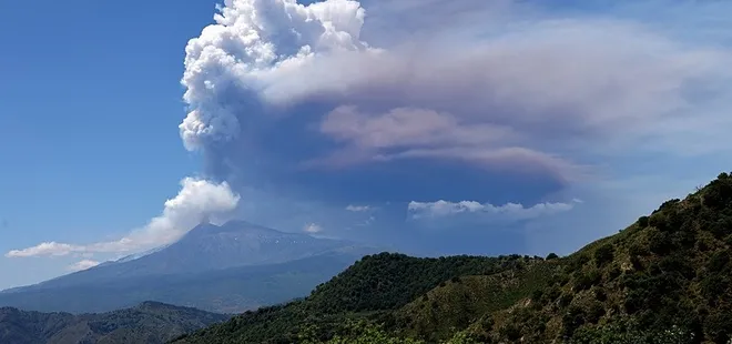İtalya’da Etna paniği! Kül ve lav püskürtmeye başladı