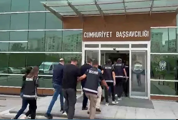 Ahmet Nur Çebi'ye büyük şok! 50 milyon dolarlık dolandırıcılık davasınde yeni gelişme - 3