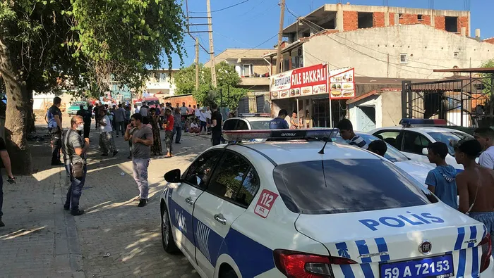 Tekirdağ'da yürek burkan olay! Devrilen kale direğinin altında kalan 6 yaşındaki Tarık Demiran öldü - 4