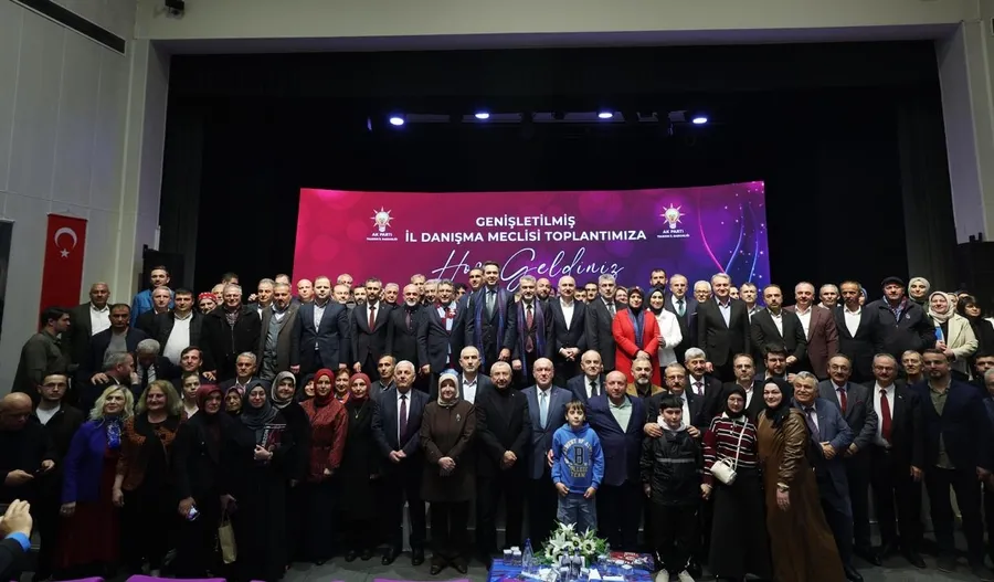 bakan-bayraktar-17-milyon-hane-kendi-gazimizla-isinacak-1775325717262.jpg Fotoğraf (DHA)