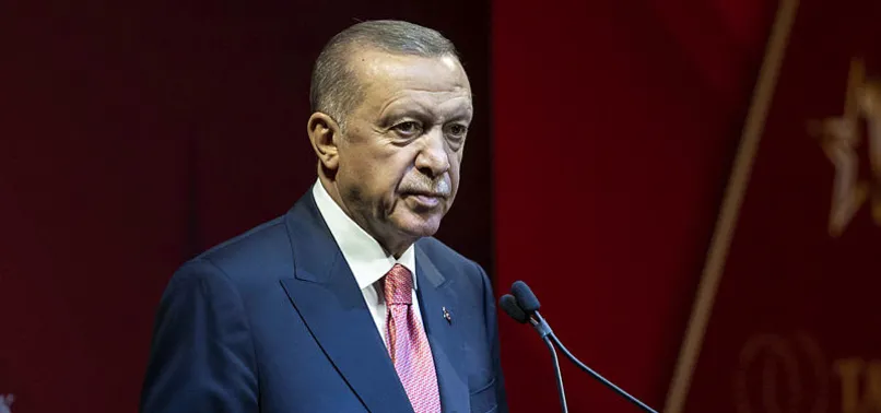 Başkan Erdoğan'dan Yunanistan Dışişleri Bakanı Nikos Dendias'a sert tepki: Muhatabım değil! Konuşacaksa Mevlüt Bey'le görüşsün