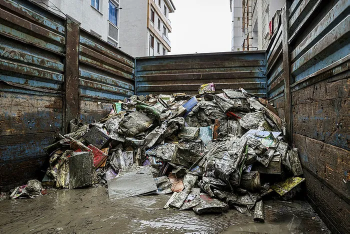 Sel sonrası İstanbul Valiliği duyurdu: Yardım ödemesi başladı