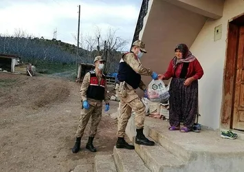Yurtta dayanışma seferberliği! Kapı kapı dolaşıyorlar...