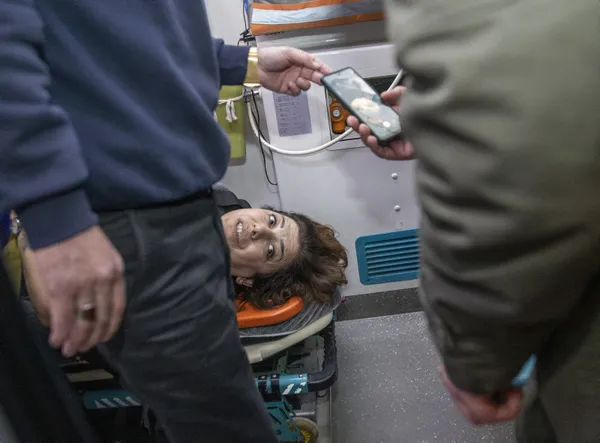 HDP Grup Başkanvekili Meral Danış Beştaş trafik kazası geçirdi! Ankara’ya sevk edildi