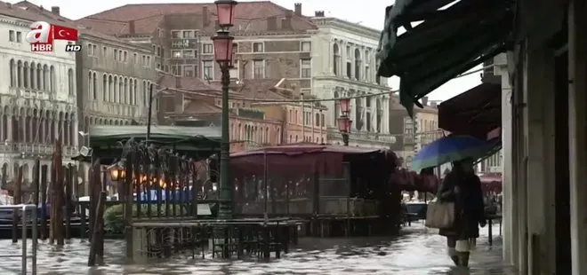 Venedik sular altında kaldı: 2 ölü