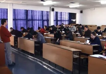 Açıköğretimde yabancı dilde eğitim başlıyor