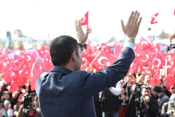 Cumhur İttifakı’nın İBB Başkan adayı Murat Kurum canlı yayında dev projelerini tek tek anlattı