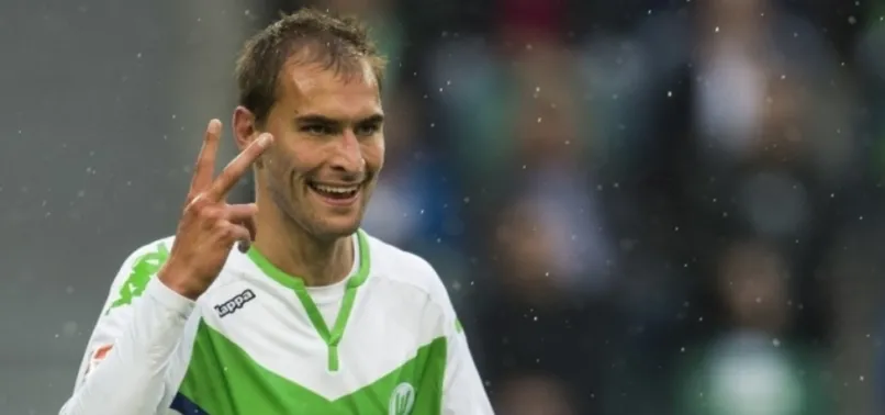 Bas Dost resti çekti!