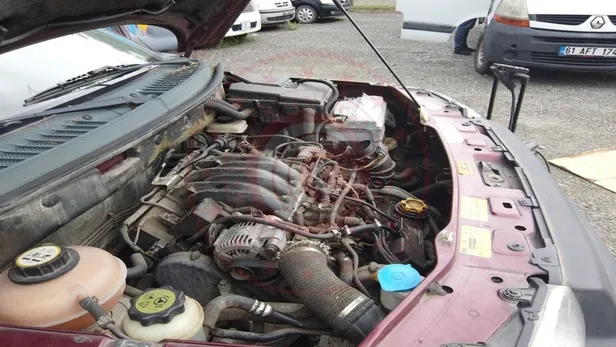 Devlet 337 bin TL'ye Land Rover Freelander satıyor! Piyasada bu fiyata ikinci el araç bulmak zor - 16