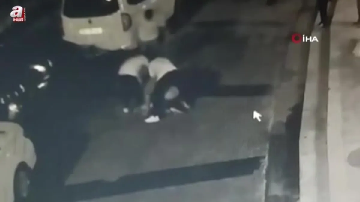 Küçükçekmece'de döner bıçaklı vahşi cinayet kamerada