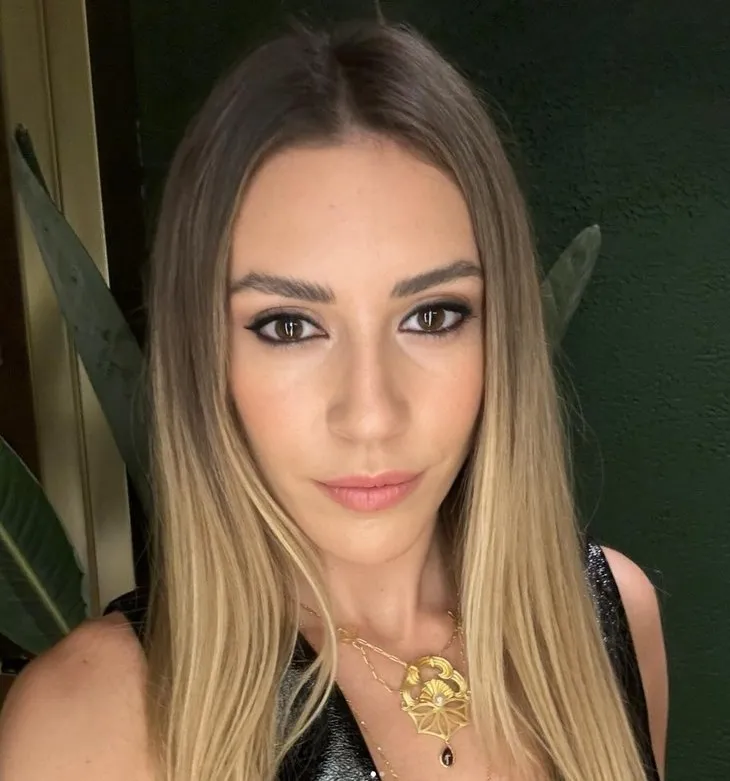 7 yıl sonra ekranlara dönüyor! Kenan İmirzalıoğlu’nun güzel eşi Sinem Kobal’ın yeni projesi belli oldu!
