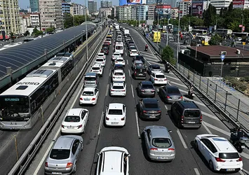 İstanbul’da Kurban Bayramı trafiği başladı! Yoğunluk A Haber’in drone kamerasında...