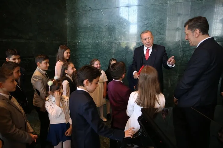 Başkan Erdoğan Külliye’de çocukları kabul etti