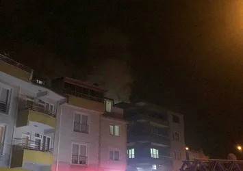 Kocaeli'de korkutan apartman yangını!