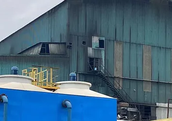 Geri dönüşüm fabrikasında patlama! Yaralılar var