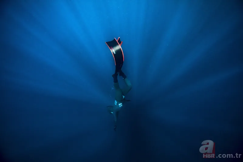 Şahika Ercümen Antartika'da dalış yaptı 11