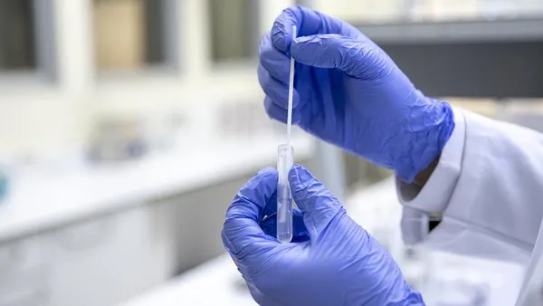 Koronavirüs olmama rağmen PCR testi negatif çıkar mı? Aşı teknolojisi değişiyor! Koronavirüs belirtileri neler? Nasıl ve kaç günde anlaşılır?