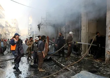 İdlib ve Şam'a hava saldırıları düzenlendi