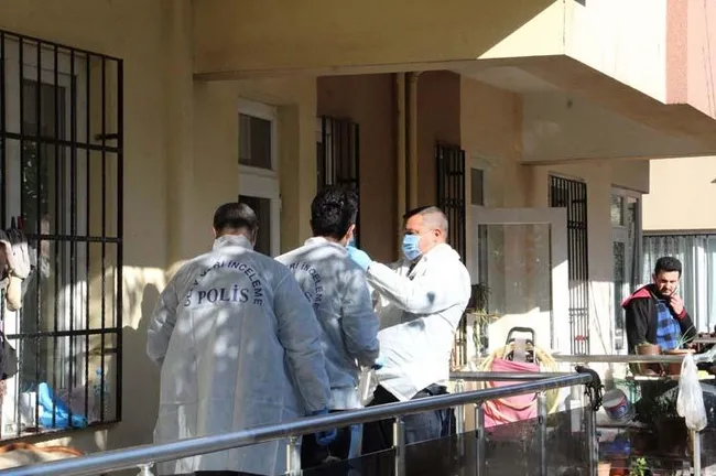 Antalya’da yaşlı kadın kanlar içinde ölü bulundu! Olay yerinde kavga çıktı - 8
