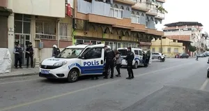 Elinde balta ve bıçakla araçların yolunu kesti