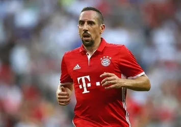 Ribery, uzun süre forma giyemeyecek!