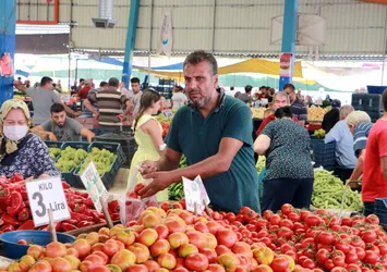 Son dakika: Vaka sayısının arttığı Adana’da maske takma zorunluluğuna uyulmuyor