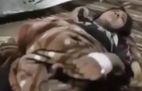 Mehmetçik, yaralı teröriste yardım elini uzattı - 2