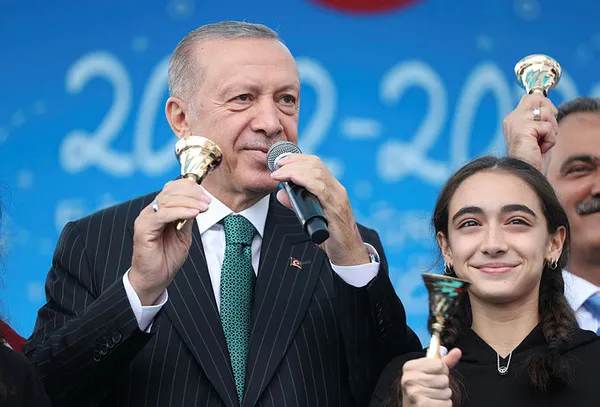 Son dakika: Okullar açıldı: 19 milyon öğrenci bugün dersbaşı yaptı! Başkan Erdoğan’dan yeni eğitim- öğretim yılının açılışında önemli mesajlar
