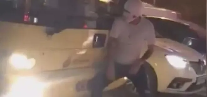 Beşiktaş’ta omzuyla İETT otobüsünü durdurmaya çalışan adam kamerada
