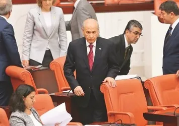 MHP'den kumpas kitapçığı