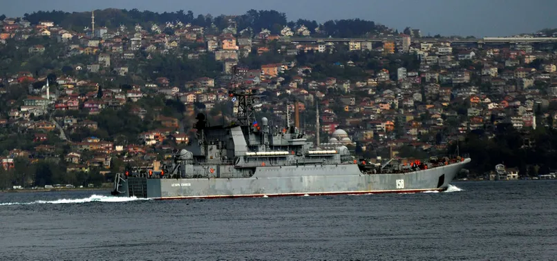 İstanbul Boğazı’ndan Rus savaş gemisi geçti