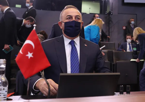 Dışişleri Bakanı Mevlüt Çavuşoğlu’ndan Rusya ve Ukrayna’ya Antalya çağrısı