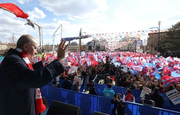 Başkan Recep Tayyip Erdoğan’dan Özgür Özel’e bedelli askerlik tepkisi: Zihniyet bozukluğunun işareti