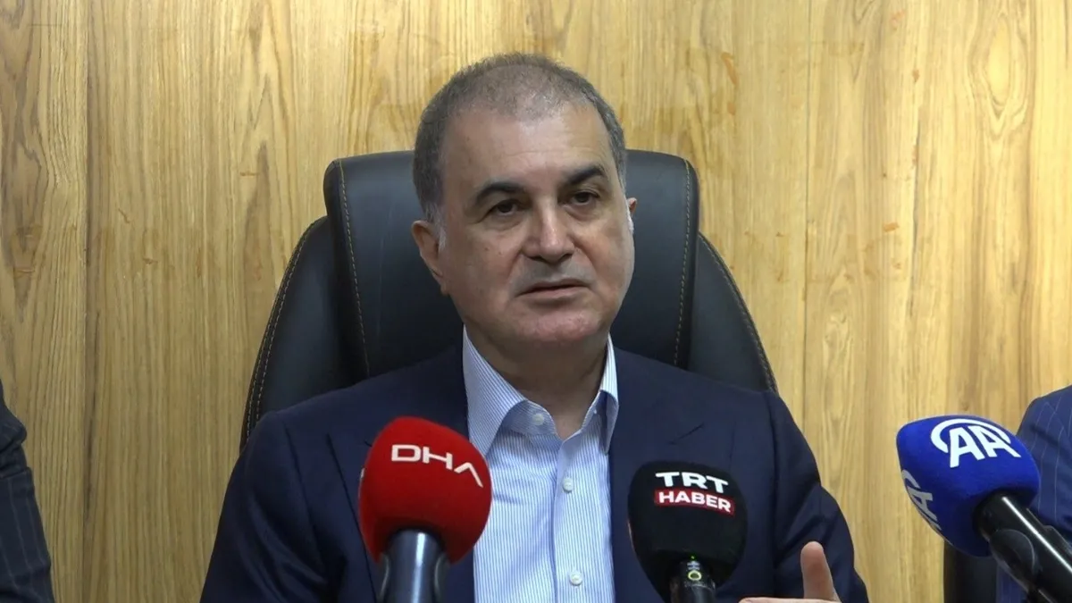 AK Parti Sözcüsü Ömer Çelik'ten deprem bölgesi açıklaması: Yaraları sarmaya devam ediyoruz