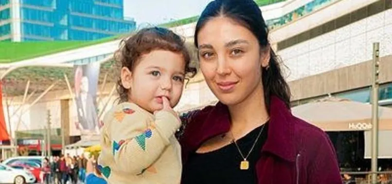 Özlem Ada Şahin ve kızı Zeynep Mira'dan kalpleri ısıtan poz!