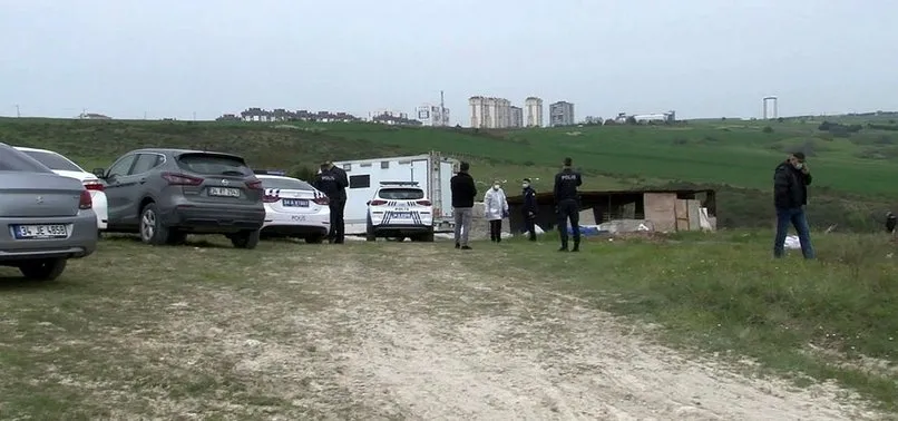 İstanbul’da sahte kimlikle dolaşan ve aranması olan kişi ahırda silahla öldürülmüş olarak bulundu