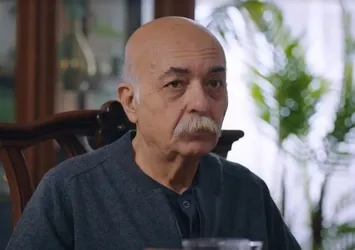 61 yaşındaki oyuncu Settar Tanrıöğen yoğun bakımdan çıktı! Beyin kanaması geçirmişti