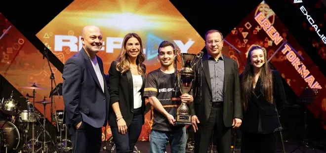 RE:PLAY oyun turnuvasının final gecesi gerçekleşti 500 Bin TL değerindeki büyük ödül sahibini buldu