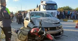 Manisa’da otomobil ve motosiklet çarpıştı!