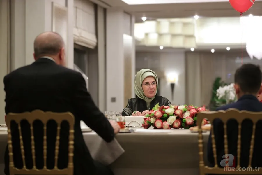 Başkan Erdoğan 23 Nisan Ulusal Egemenlik ve Çocuk Bayramı'nda çocuklarla iftarda buluştu 6