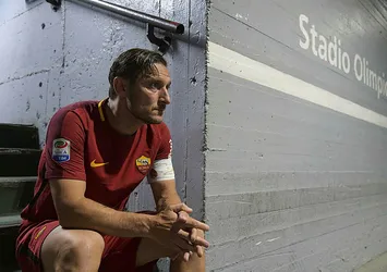 Totti'nin babası koronavirüs nedeniyle hayatını kaybetti