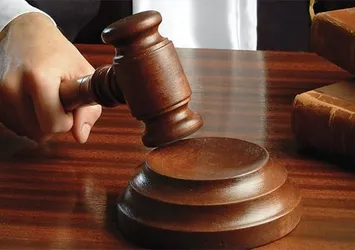‘Bacağını açmasan olmaz mıydı’ diyen hâkime soruşturma