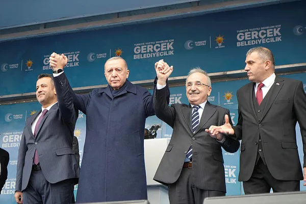 baskan-recep-tayyip-erdogan-samsunda-chpdekiler-birbirini-hancerleyerek-cikar-kavgasina-tutustu-1708004788553.jpg Başkan Recep Tayyip Erdoğan Samsun'da: CHP'dekiler birbirini hançerleyerek çıkar kavgasına tutuştu... - 5