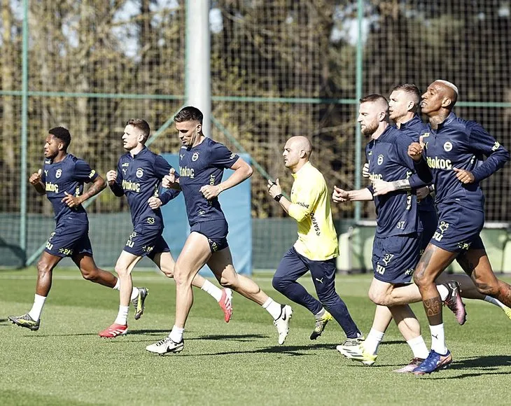 Fenerbahçe rüya kadro kuruyor! Tek hedef Şampiyonlar Ligi’nde başarı